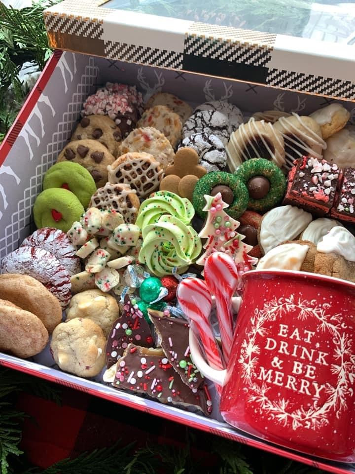 Premium Holiday Cookie Box-Medium